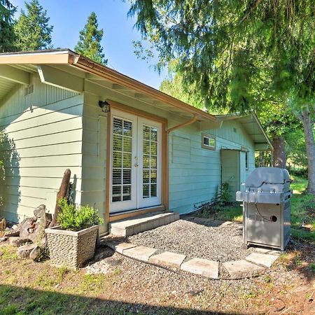Quaint Riverside Reprieve With Kayaks And Floats! Brookings Exterior photo